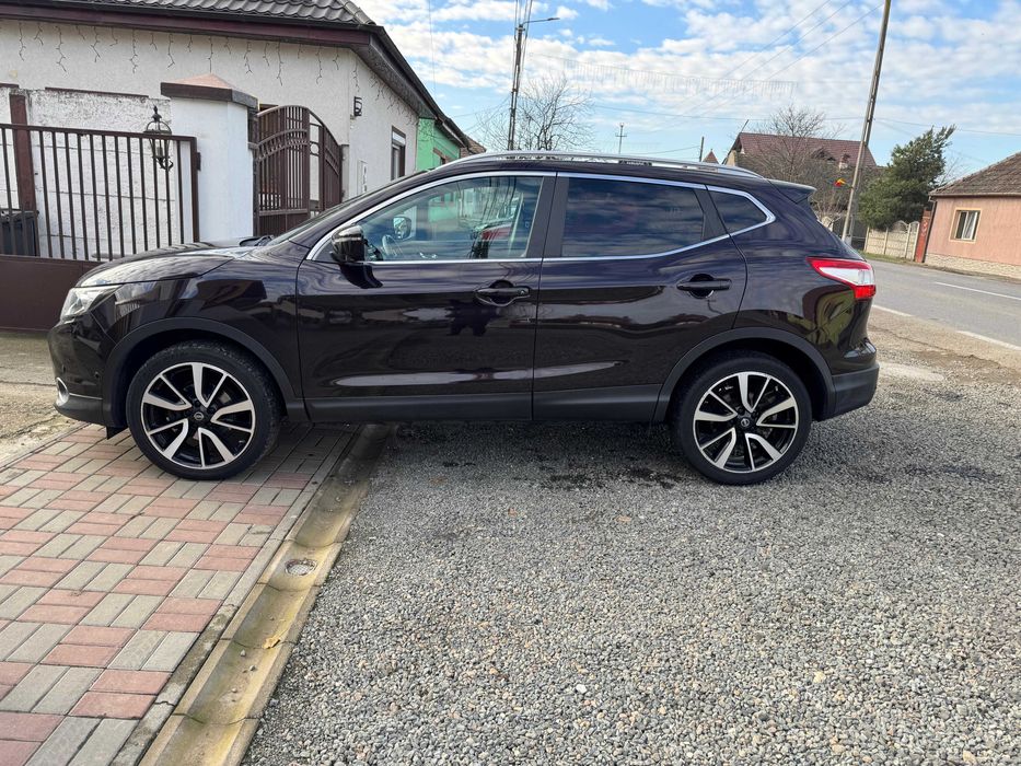 Nissan Qashqai 1.6 DCi Panoramic camere 360 TEKNA culoare deosebita
