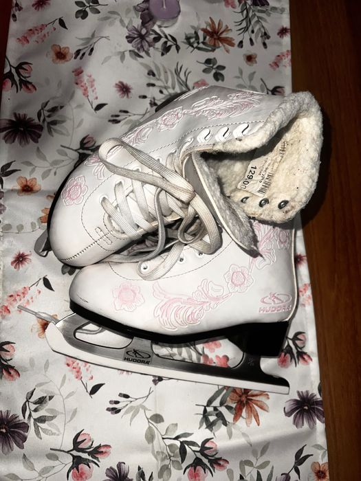 Кънки за лед като Нови