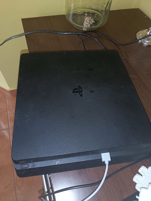 Ps4 slim revizia făcută