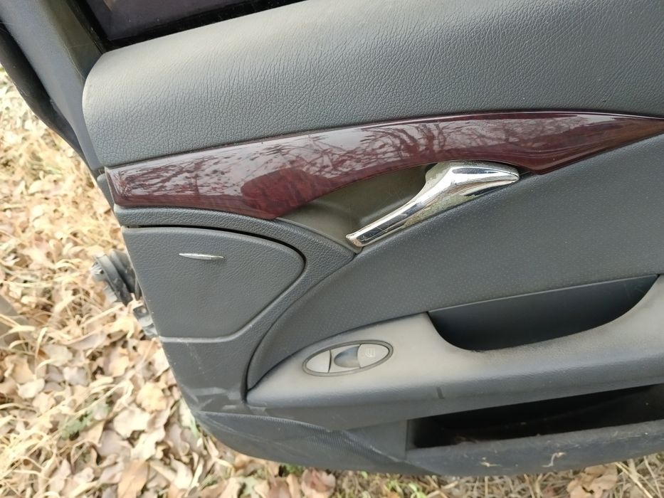 Продам запчасти на Мерседес