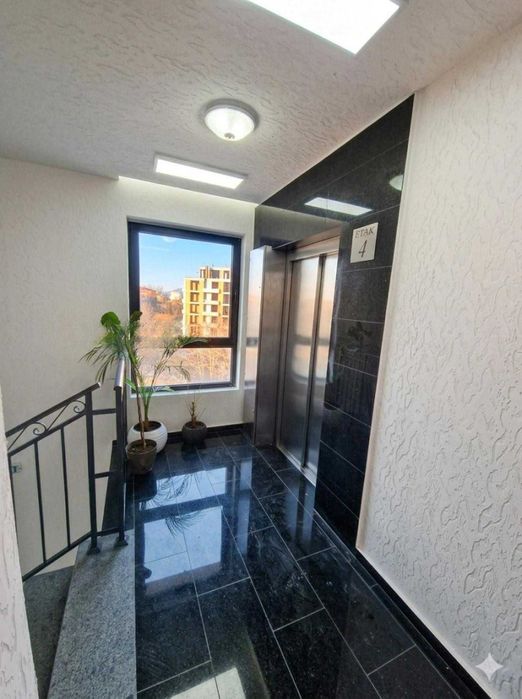 Продава се Двустаен апартамент в Пловдив, Тракия - 69 кв.м за 954 €/кв.м - Снимка #3