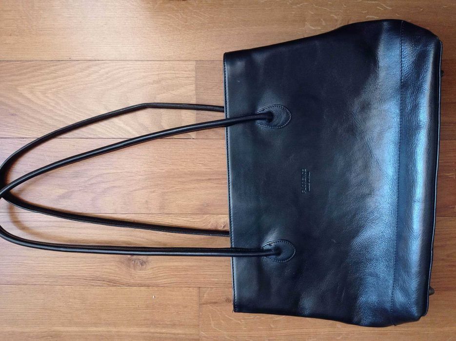 Черна дамска чанта от еко кожа