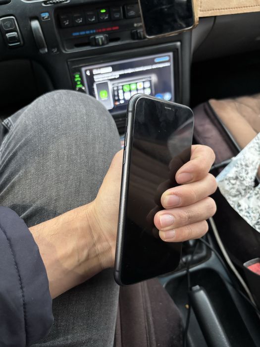 продам iphone 11