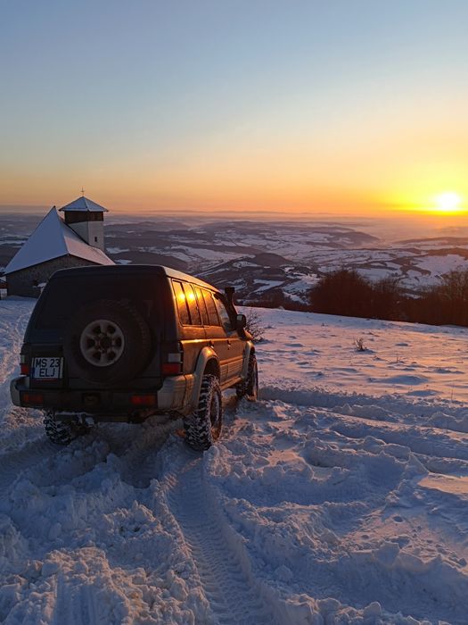 Mitsubishi Pajero 2.8  Lung Autoutilitară 4 locuri