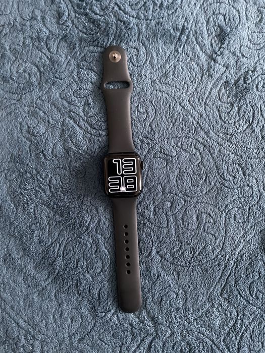 Apple watch se 2 32 гб 83 %