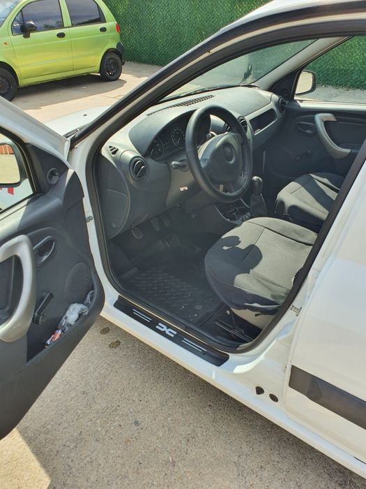 Vand Dacia Logan VAN 2012 impecabil