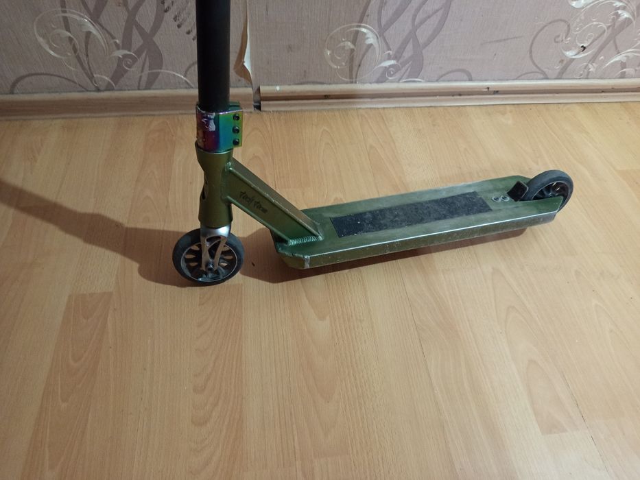 Самокат трюковой