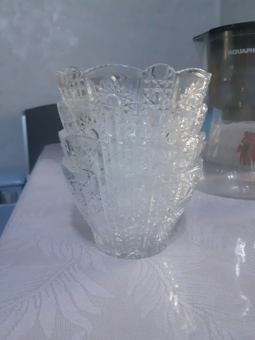 Кувшин и хрусталь.