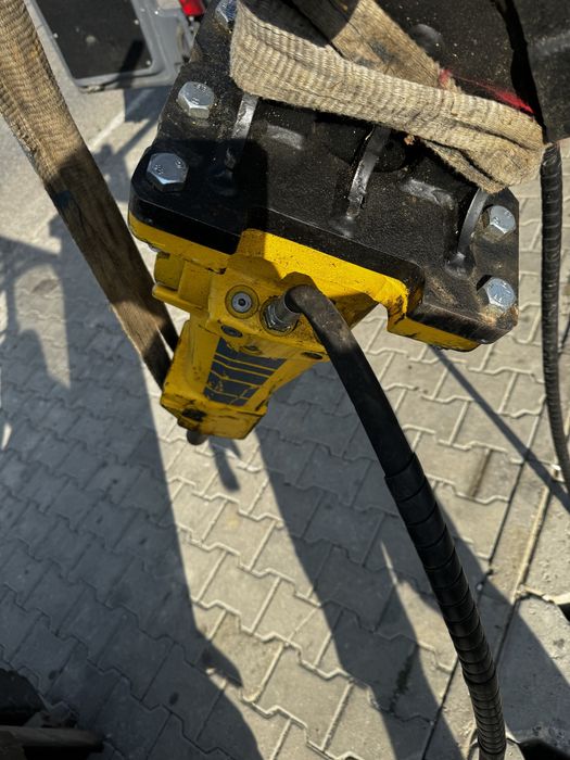 Picon miniexcavator ATLAS COPCO SB 152  1.9–4,5T