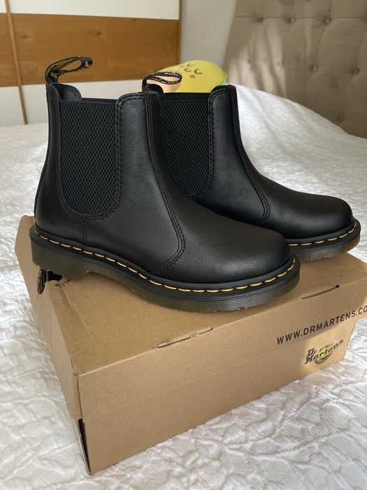 Дамски боти dr Martens