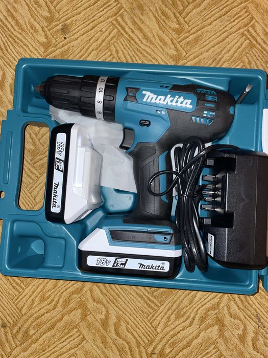 Bormasina cu impact si acumulator makita hp488D002  nou nefolosit