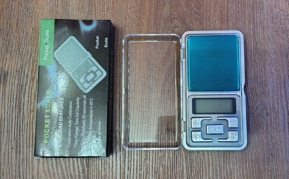 Mini cantar electronic pentru bijuterii cu afisaj LCD, 0.01-200 g,Nou!