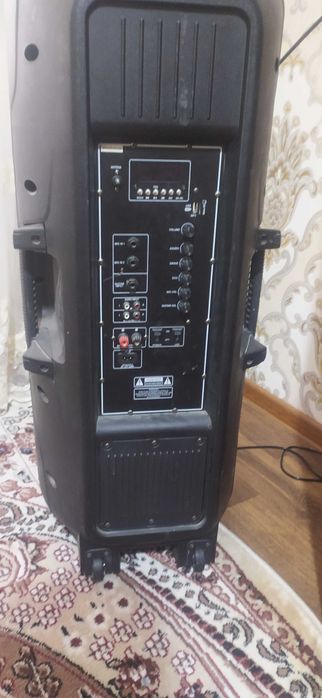 Kalonka sotiladi akumlyatorli blutuz radio mikrafon bor