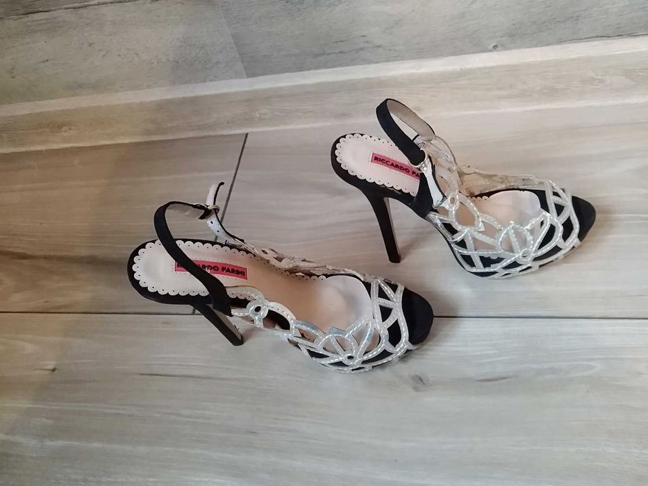 Дамски обувки с ток