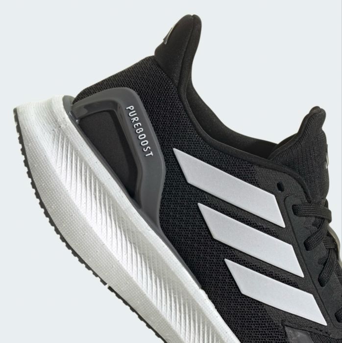 Кроссовки adidas