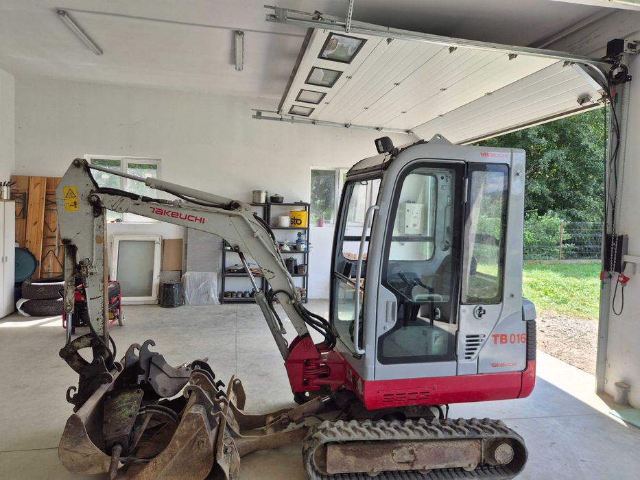 Mini excavator Tacheuki TB016