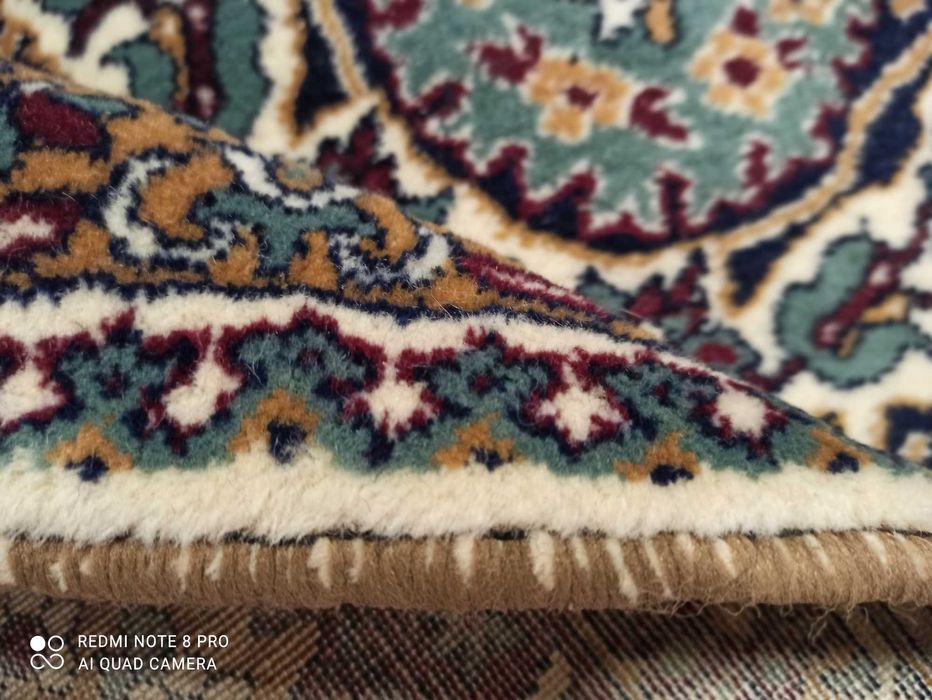 Нов вълнен персийски килим