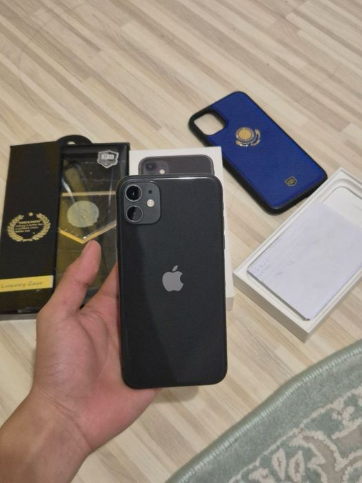 Срочно продам айфон 11