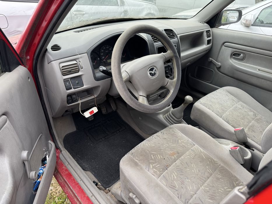 Mazda Demio 1.3i 63hp 2001г На части