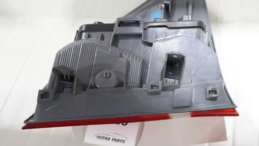 Десен външен стоп Н7 с крушки БМВ Х3 Ф25