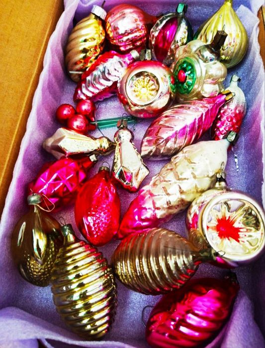 Навершия пики на ёлку , стеклянные игрушки