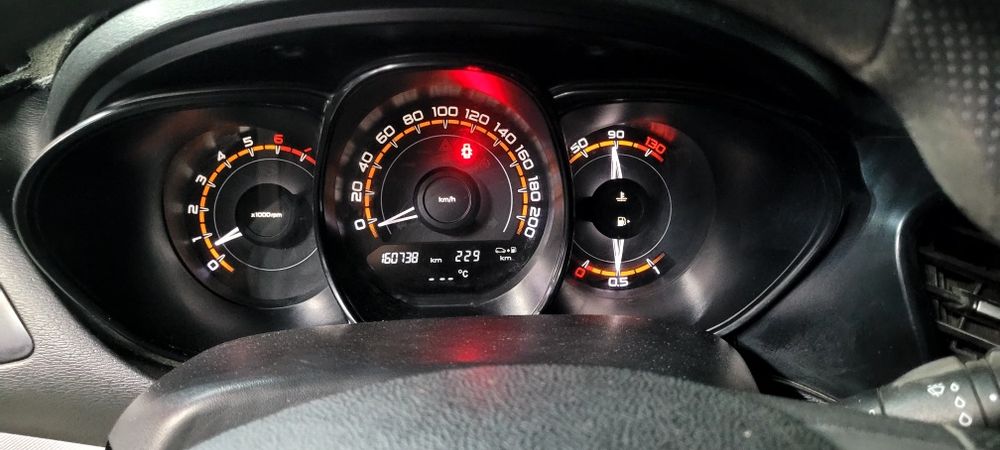 ВАЗ (LADA)  Vesta CW 2018