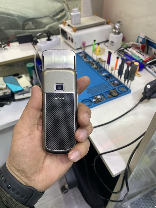 Nokia 8800 arginali holati ortacha aybi yoq