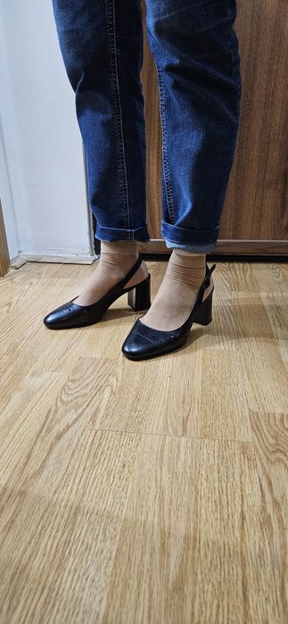 Pantofi dama cu toc negri, piele, 35