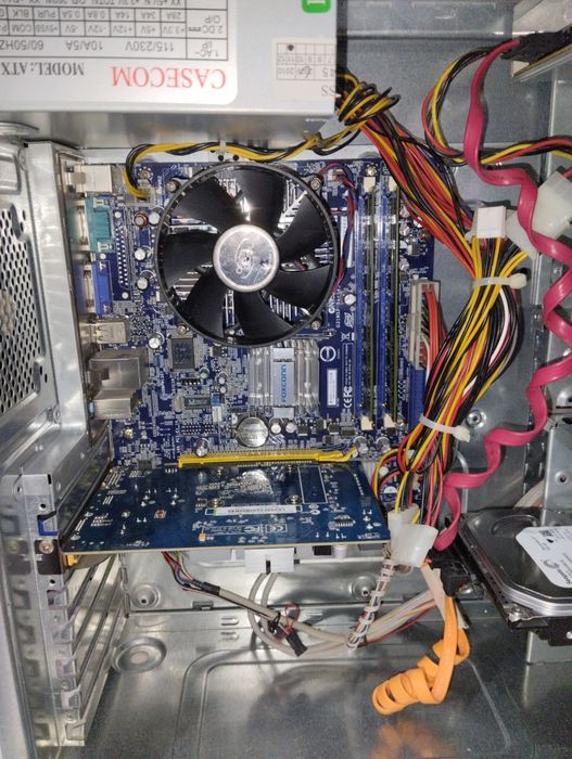 Компьютер полностью рабочий