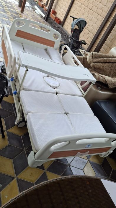 Продам кровать коляску все оборудывание