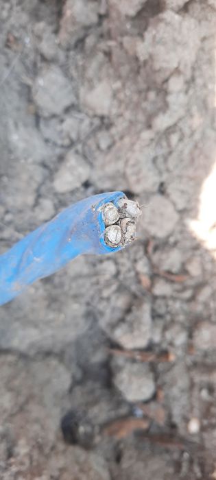 Продам кабель  4х жильный алюминиевый