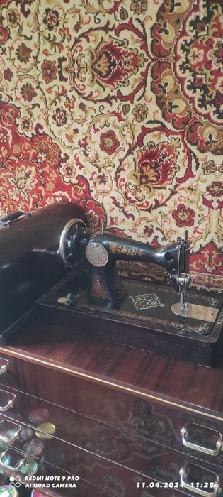 Продается швейная машина