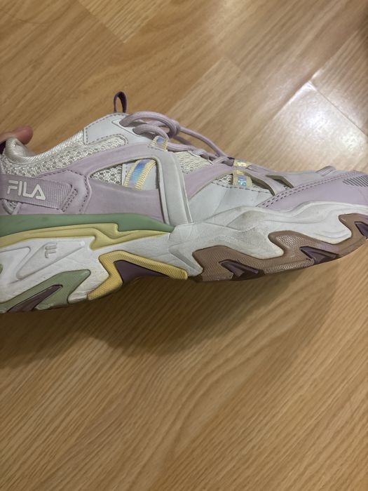 продам кроссовки,в хорошем состоянии