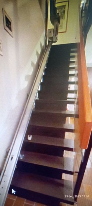 Lift/ Scaun scări pentru persoane cu dizabilitati