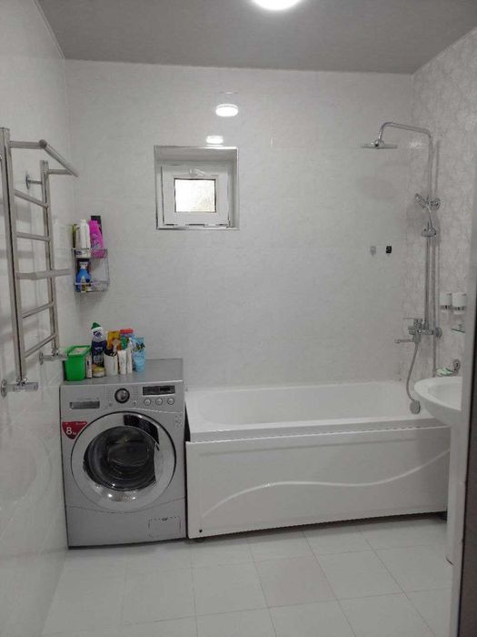 квартира своя , хорошая локация