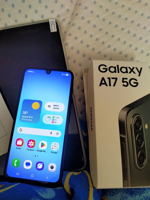 Смартфон Samsung Galaxy A17 5G чисто нов