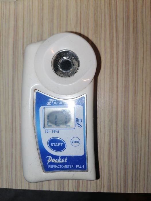 Refractrometru Atago