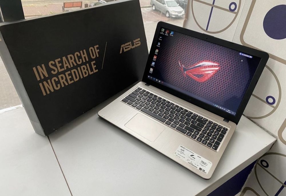 Отличный современный ноутбук