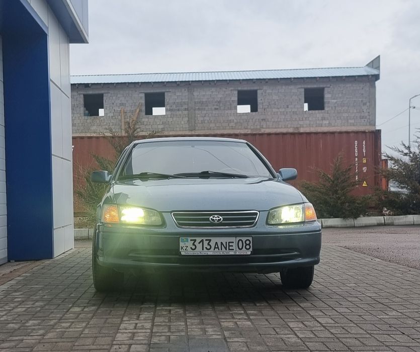 Продам Toyota Camry 25