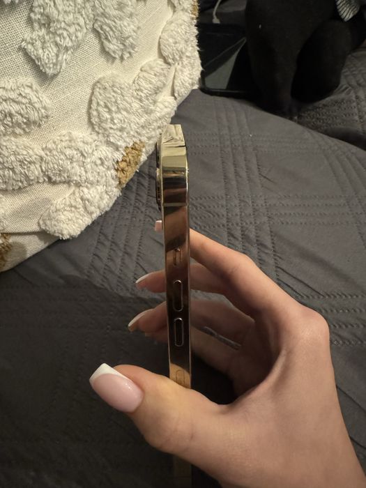 Продавам iPhone 13 Pro – отличен!