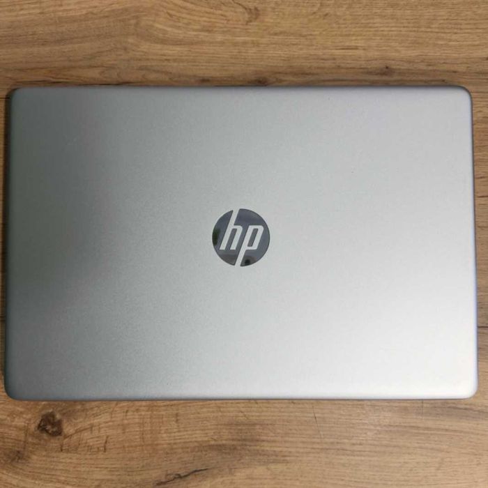 Laptop HP 15s AMD Ryzen 7 5700U SSD 1TB RAM 16GB Silver - GARANTIE 12 LUNI | TrueGSM