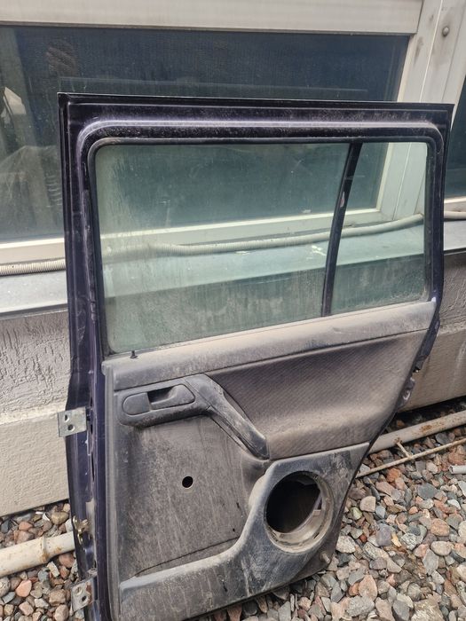 Задний дверь голф 3 универсал