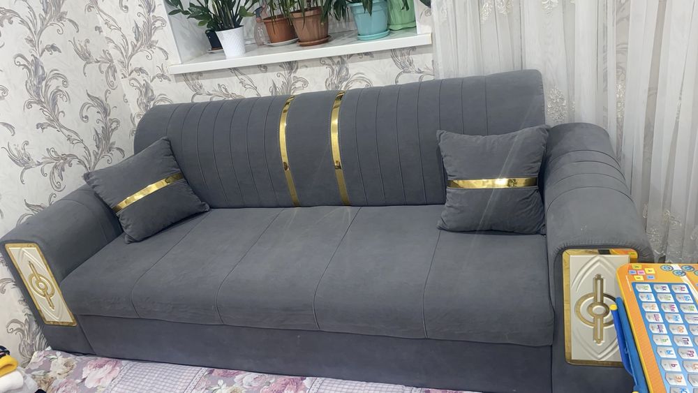 Диван для гостиной