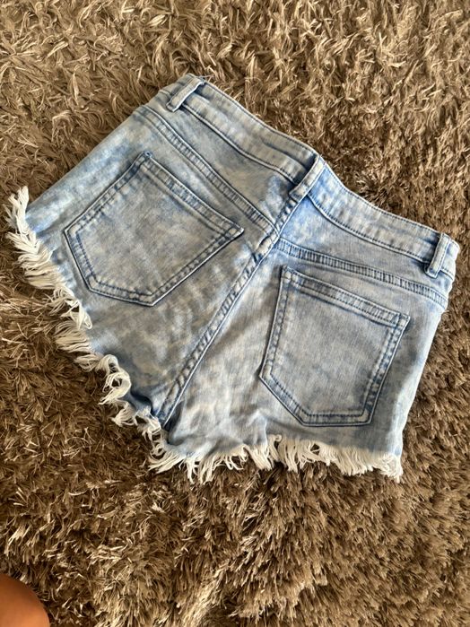 Дамски къси панталонки H&M