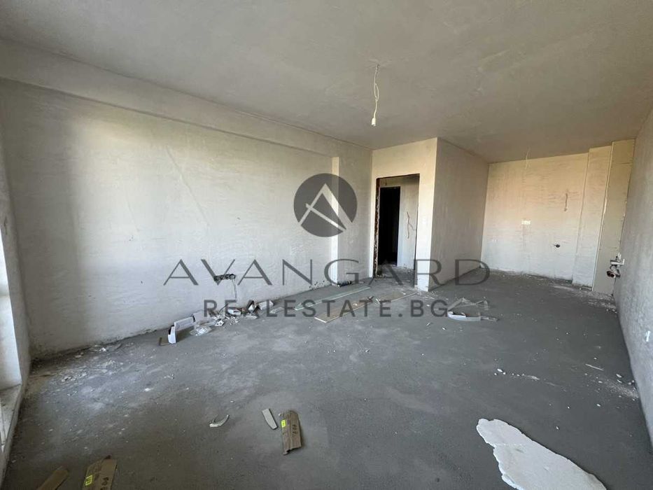 оф.23953 Просторен двустаен пред АКТ 15/ Южен