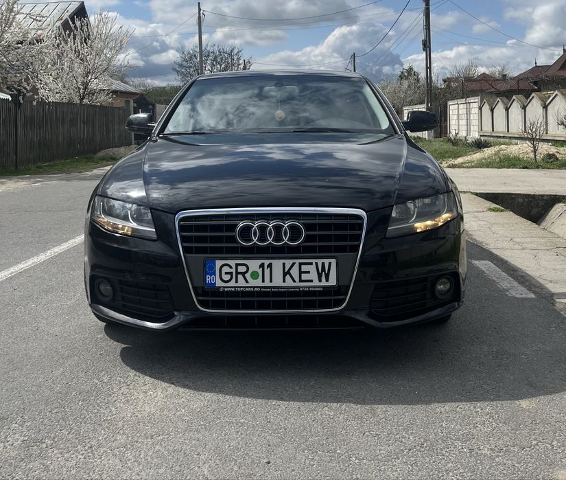 Vând Audi A4 B8 2011
