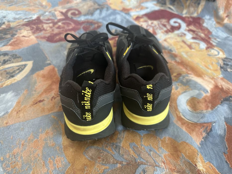 Анцунг BMW,Маратонки и сандали Nike