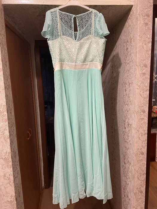 Продам вечернее платье