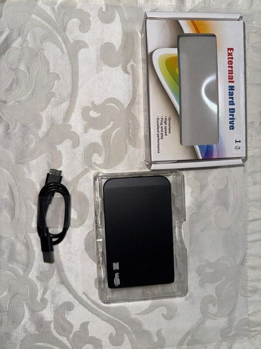 продам жесткий диск SSD 1тб