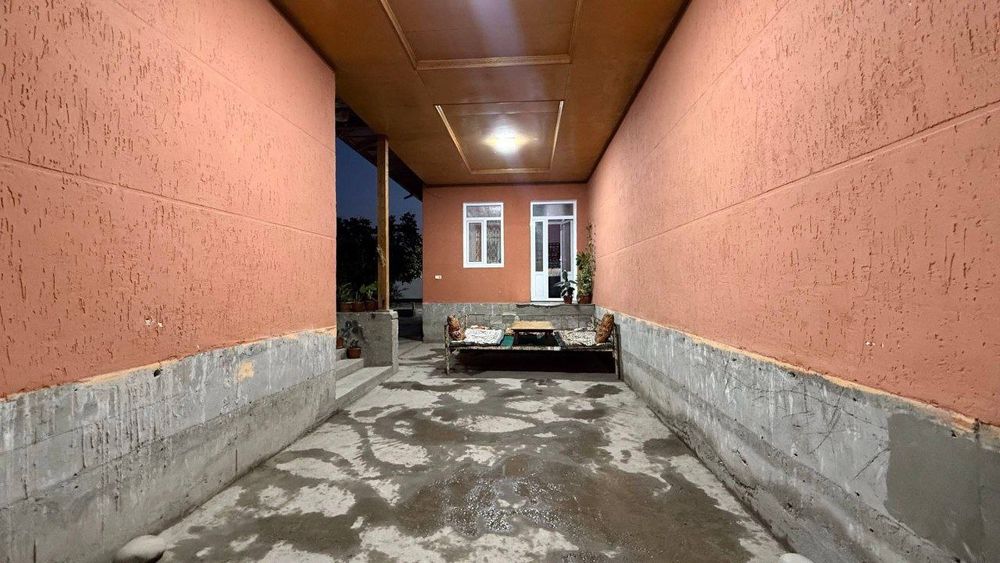 Ховли уй сотилади